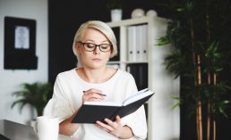 How Finance Books Help Make Smarter Business Decisions